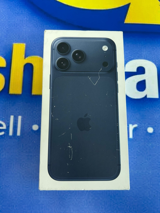 Apple iPhone 17 Pro Max 256GB Blue Titanium | Unlocked Smartphone | Used